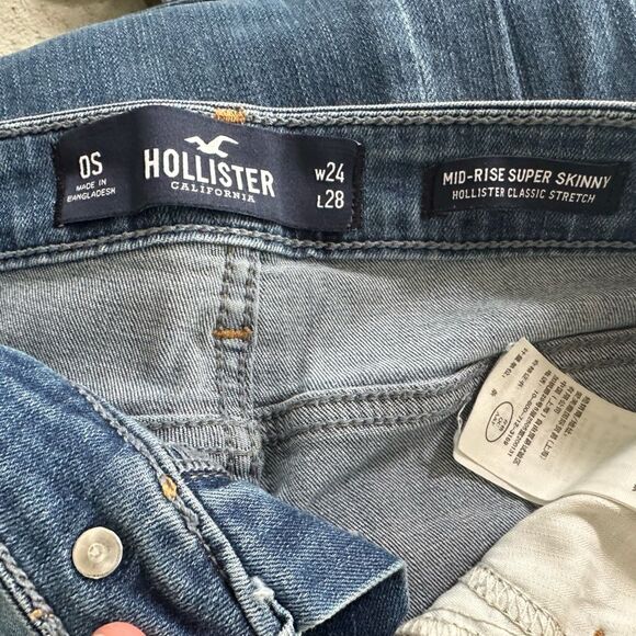 Hollister Women's Mid-Rise Ripped Light Wash Super Skinny Jeans size 0S, 24 - Picture 4 of 11